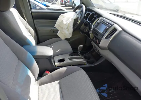 2013 Toyota Tacoma Base V6 from USA, damaged, VIN 3TMLU4EN2DM107289